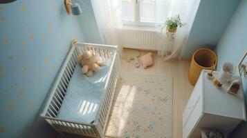 Innere von Licht gemütlich Baby Zimmer mit Krippe und Bettwäsche, oben Sicht. ai generativ foto
