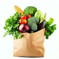 Papier Einkaufen Tasche mit verschiedene Lebensmittelgeschäft Artikel auf Weiß Hintergrund, isoliert. Tasche von Essen mit frisch Gemüse, Früchte, Pasta und Dosen- Waren. Essen Lieferung, Einkaufen oder Spende generativ ai foto