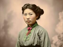 ein alt farbig fotografieren von ein asiatisch Frau von das früh 1900s ai generativ foto