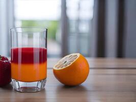 frisch Obst Saft im das Glas - - ai generativ foto