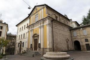 Kirche San Rufo im Zentrum von Rieti, Italien, 2020 foto