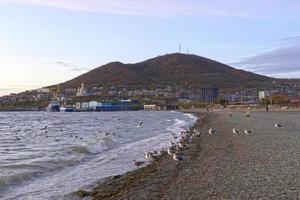 Landschaft mit der Küste von Petropavlovsk-Kamchatsky foto