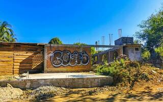 puerto escondido Oaxaca Mexiko 2023 typisch schön bunt Tourist Straße Bürgersteig Stadt puerto escondido Mexiko. foto