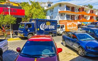 puerto escondido Oaxaca Mexiko 2023 typisch schön bunt Tourist Straße Bürgersteig Stadt puerto escondido Mexiko. foto