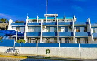 puerto escondido Oaxaca Mexiko 2023 typisch schön bunt Tourist Straße Bürgersteig Stadt puerto escondido Mexiko. foto