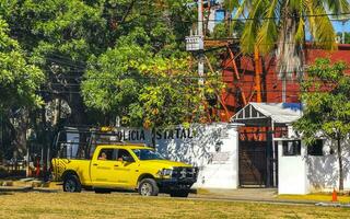 puerto escondido Oaxaca Mexiko 2023 typisch schön bunt Tourist Straße Bürgersteig Stadt puerto escondido Mexiko. foto