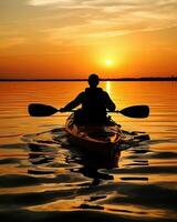 Meditation Bootfahren Kajak Wasser Stille Freiheit Landschaft friedlich Morgen Rudern isoliert Foto