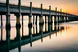 ein lange Seebrücke mit viele Säulen reflektieren das Sonne. KI-generiert foto