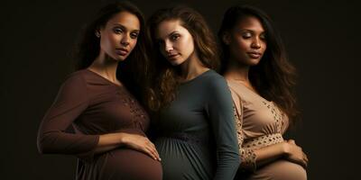 drei schwanger Mädchen von anders Nationalitäten, Nahansicht. generativ ai foto