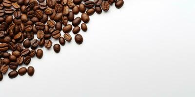 Kaffee Bohnen isoliert Weiß Hintergrund Kopieren Raum, International Kaffee Tag, ai generiert foto