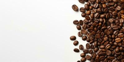 Kaffee Bohnen isoliert Weiß Hintergrund Kopieren Raum, International Kaffee Tag, ai generiert foto