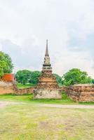 schöne alte architektur historisch von ayutthaya in thailand - steigern sie den farbverarbeitungsstil
