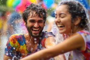 jung Paar auf spielen Wasser , Songkran Wasser Festival Thailand, generativ ai foto