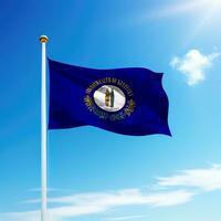 winken Flagge von Kentucky ist ein Zustand von vereinigt Zustände auf Fahnenstange foto