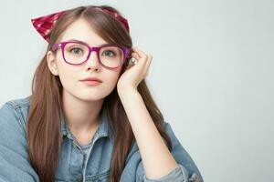 Hipster Schüler Frau tragen Brillen Brille. ai generativ Profi Foto