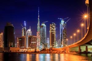 Skyline der Innenstadt von Dubai foto