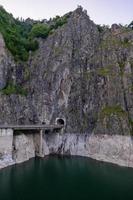 Vidraru-Staudamm in Rumänien foto