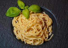 italienisches Gericht Spaghetti a la Carbonara foto