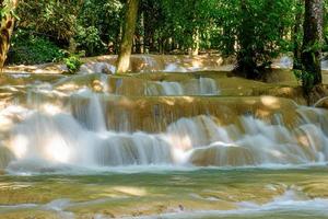 Tad Sae Wasserfall in Luang Prabang, Laos foto