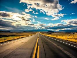 ein öffnen Straße verschwinden in das Horizont, Erfassen das Sinn von endlos Möglichkeiten während das Mittelpunkt von ein Straße Ausflug generativ ai foto