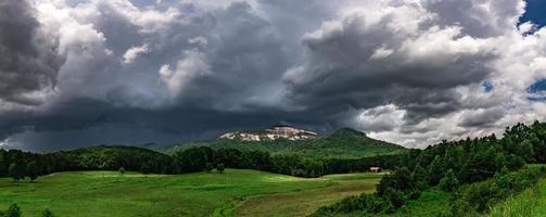 Landschaften in der Nähe von Lake Jocassee und Table Rock Mountain South Carolina foto