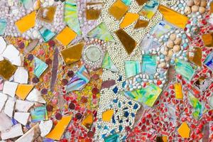 bunter Mosaik abstrakter Hintergrund aus Glasscherben foto