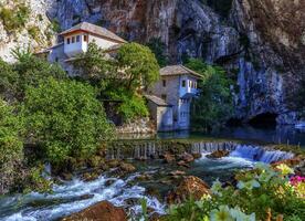 klein Dorf blagaj auf Buna Wasserfall, Bosnien und Herzegowina foto