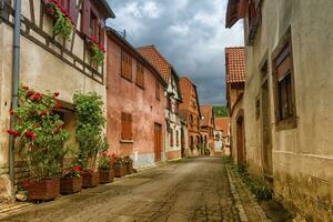 Straße im obernai Stadt, Frankreich foto