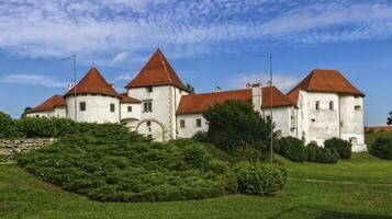 alt Schloss und Stadt Park im Varazdin, Kroatien foto