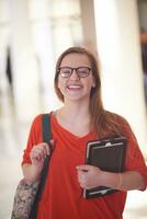 Studentin mit Tablet-Computer foto