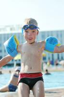 Spaß im Schwimmbad foto