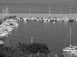 das Insel von Helgoland im das Norden Meer foto