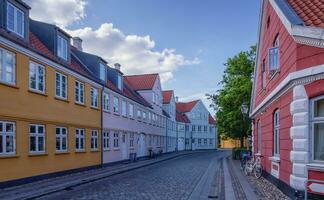 Straße im mittelalterlich Stadt von Ribe, Dänemark foto