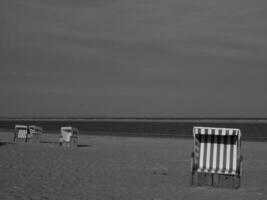 Sommer- Zeit beim das Deutsche Norden Meer foto