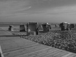 Sommer- Zeit beim das Deutsche Norden Meer foto