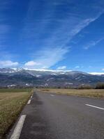 Straße zum Berg foto