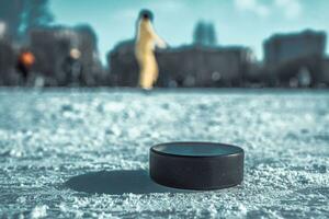 Eishockey Puck Lügen auf das Schnee Makro foto