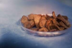 Snacks zum Trinken Bier. Krümel foto