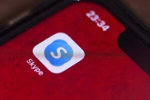 Skype Handy, Mobiltelefon Anwendung auf Smartphone Bildschirm foto