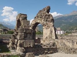 römisches theater aosta foto