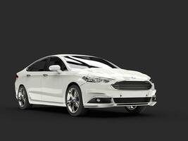 klar Weiß Ford Mondeo 2015 - - 2018 Modell- - - Schönheit Schuss - - 3d Illustration - - auf grau Hintergrund foto