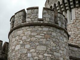 alt keltisch Schloss Turm, Schwarzfels Schloss im Irland. Schwarzfels Observatorium Festung foto