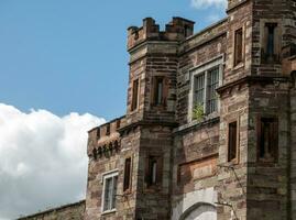 alt keltisch Schloss Turm Wände, Kork Stadt Gefängnis Gefängnis im Irland. Festung, Zitadelle Hintergrund foto