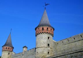 Schloss Mauer und Turm. mittelalterlich Befestigung foto