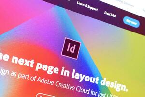 Netz Seite von Adobe Indesign Produkt auf offiziell Webseite auf das Anzeige von pc foto