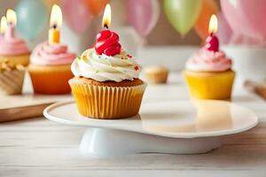 Geburtstag Cupcakes auf ein Platte. KI-generiert foto