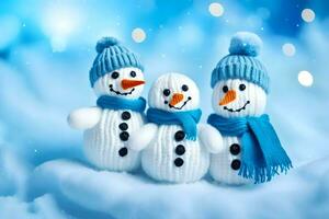 drei Schneemänner tragen Blau Hüte und Schals. KI-generiert foto