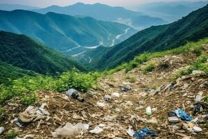 Umwelt Problem Plastik Müll oder Müll im das Berg von global Erwärmen. Verschmutzung Konzept durch ai generiert foto