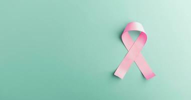 Brust Krebs Bewusstsein Kampagne Konzept. Frauen Gesundheitspflege. schließen oben von ein Rosa Band Lügen auf Licht Blau Hintergrund, oben Aussicht foto