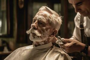 ein altmodisch Barbier schäumend Rasieren Sahne auf das Gesicht von ein Kunde im einer von das Barbier Stühle. ai generativ. foto